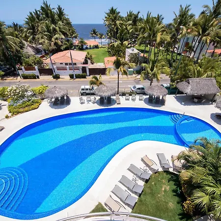 Tropical Beachfront Private Balcony And Bbq Pool